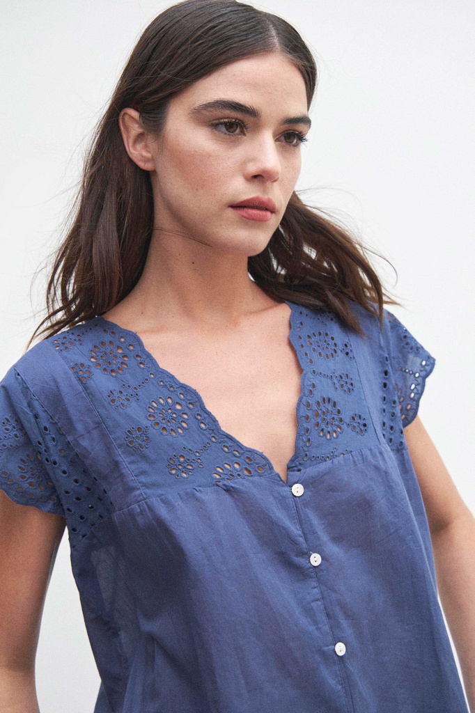 L138GBH2 BLUSA CON BRODERIE