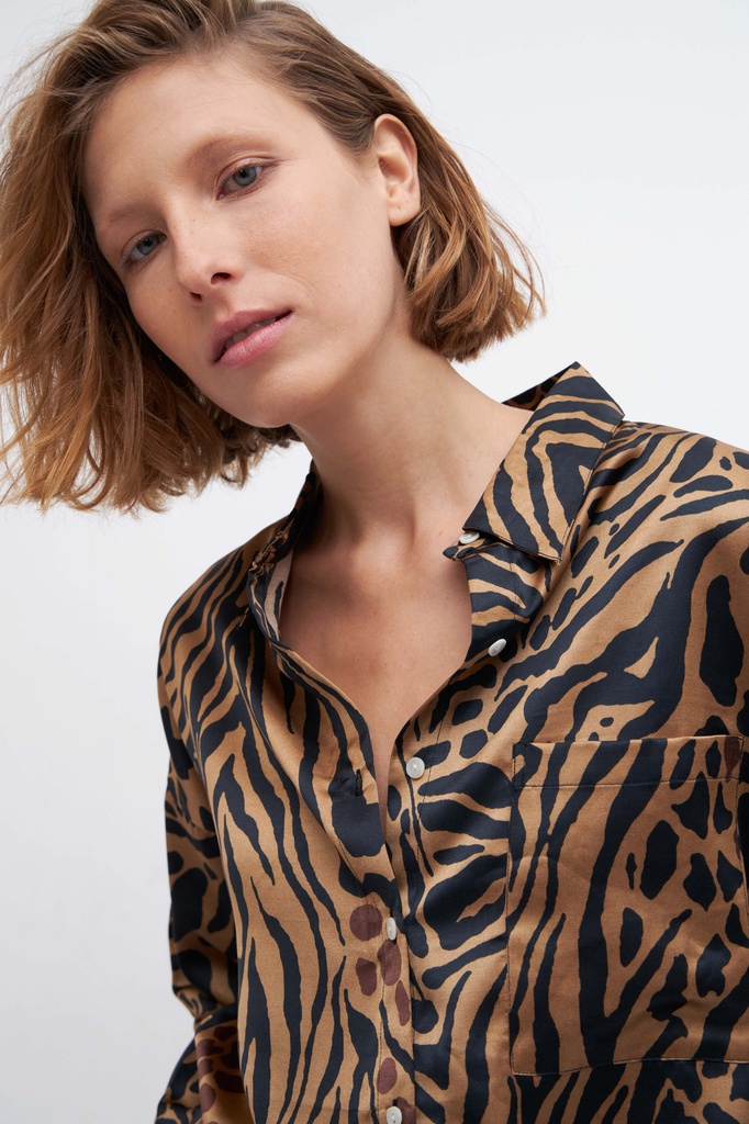 L140GBL5 CAMISA SATINADA ANIMAL PRINT