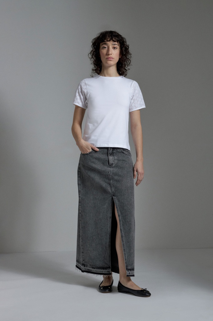 L156GTH2 REMERA CON MANGAS DE BRODERIE
