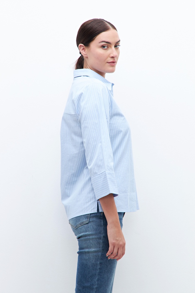 L160GBT3 BLUSA RAYADA CON CUELLO CAMISA