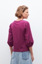 L160GTT8 REMERA CON MANGAS ABULLONADAS
