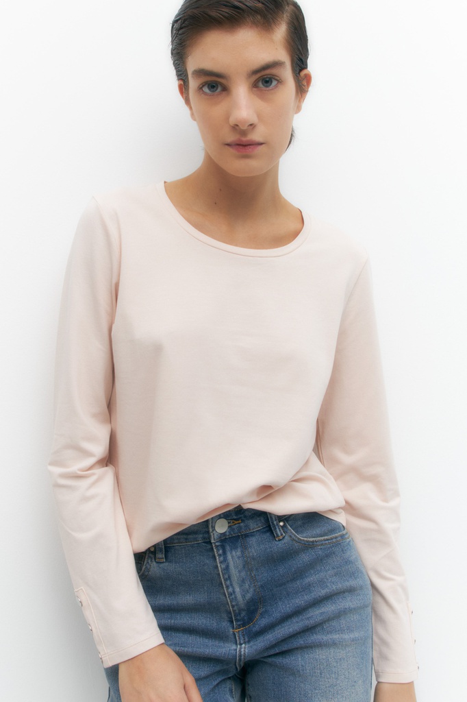 L150GTL2 REMERA ESCOTE BASE CON BOTONES EN PUÑOS
