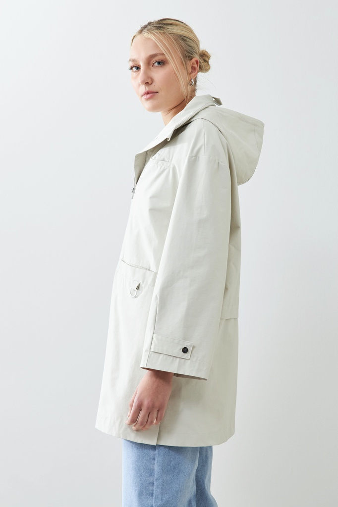 L165GOC4 CAMPERA IMPERMEABLE CON CAPUCHA PLEGABLE