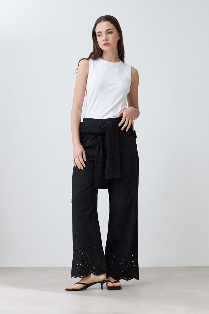 L167GPS4 PANTALON DE BODERIE