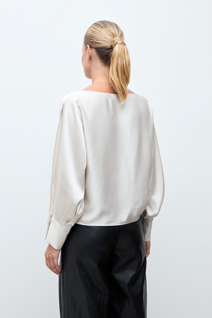 L172GBL5 BLUSA SATEN