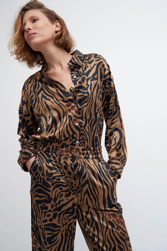 L140GBL5 CAMISA SATINADA ANIMAL PRINT